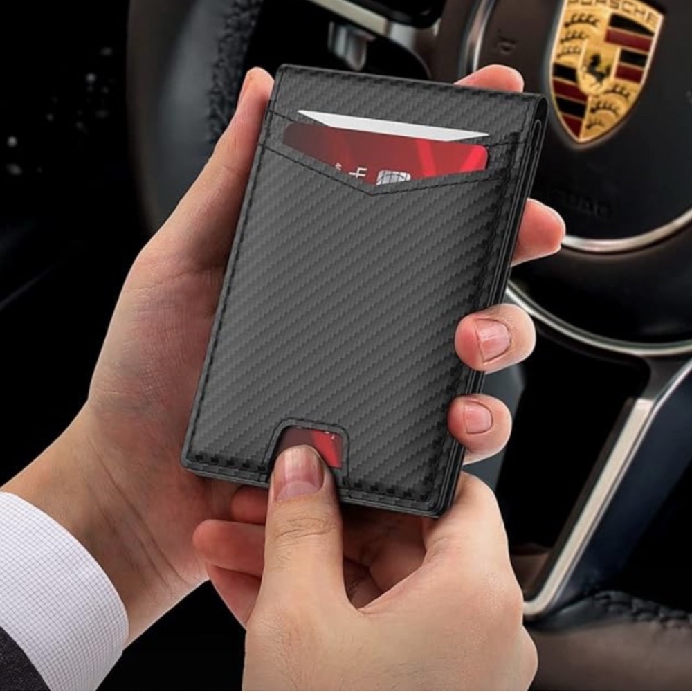 TypeCase | Men’s Slim Bifold Leather Wallet Black | RFID Blocking AirTag Holder